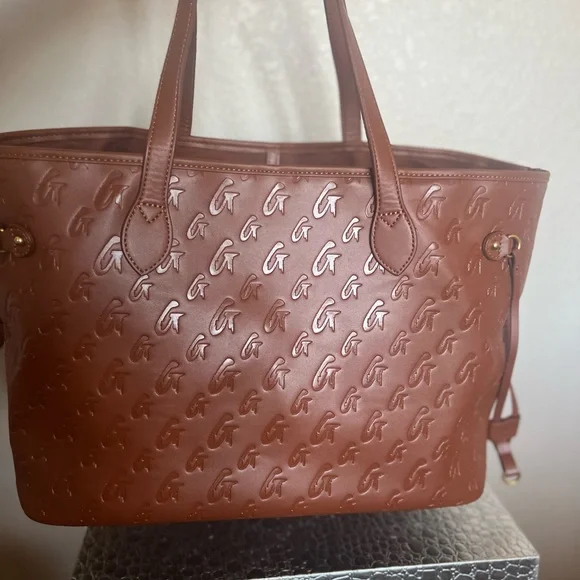 GLAMAHOLIC MONOGRAM BROWN TOTE - Picture 1 of 7